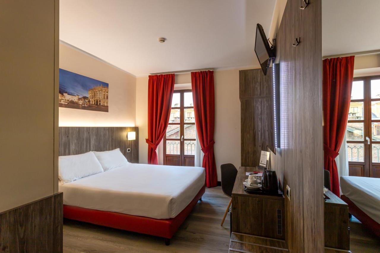 Hotel Urbani Torino Esterno foto