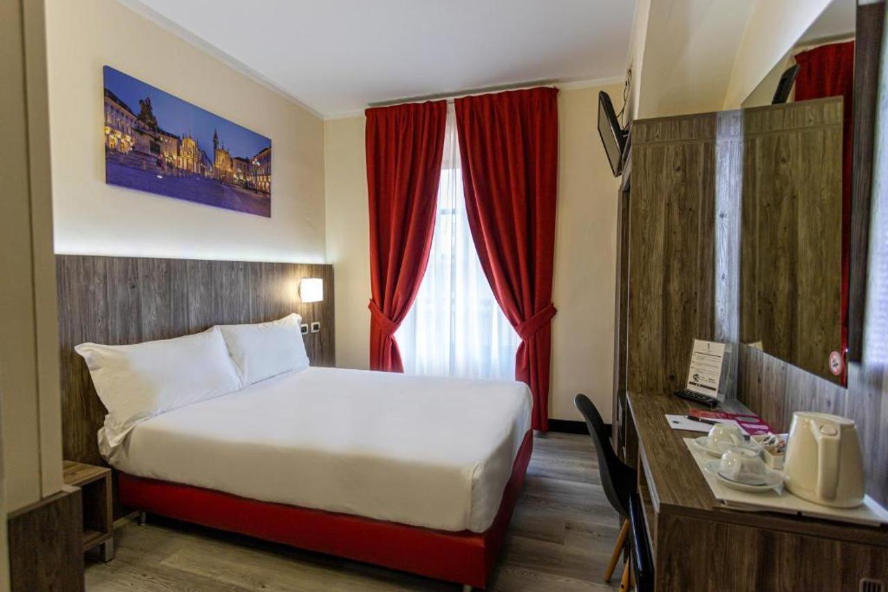 Hotel Urbani Torino Esterno foto